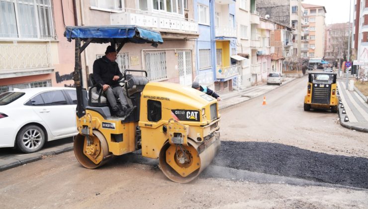 Battalgazi Belediyesinden Hasan Varol Mahallesi’nde Asfalt Çalışması
