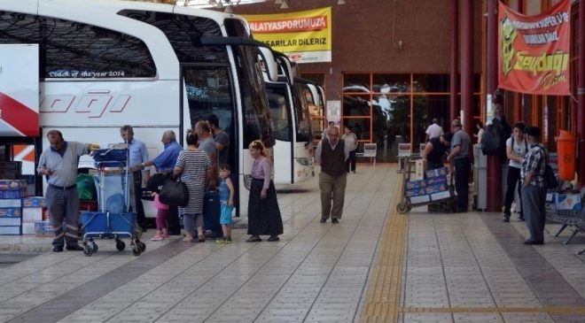 Bayram Tatilinde Ek Sefer Yoğunluğu