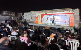 Büyükşehir, Teravih Sonrası Çocukları Unutmuyor!