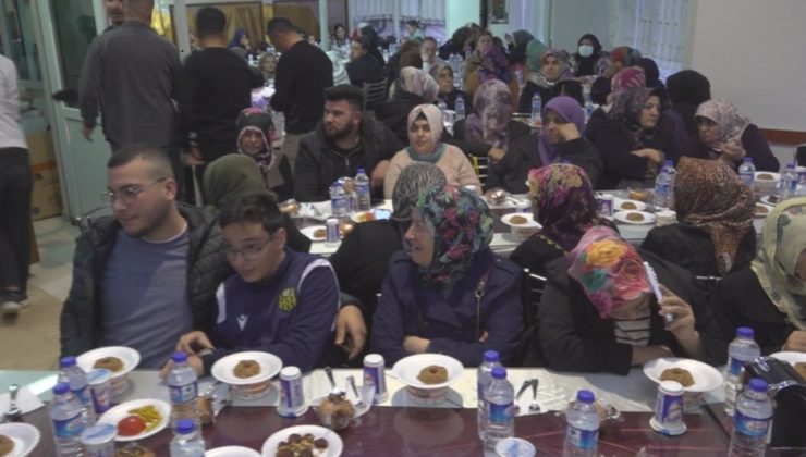 Yetimler Kervanı Derneği, Geleneksel İftar Yemeğine Yoğun İlgi