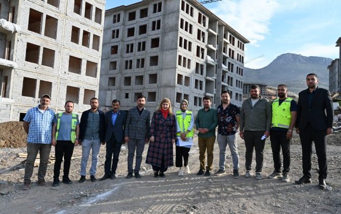 Milletvekili Ölmeztoprak, Akoğuz Kışlasına Yapılan TOKİ Konutlarını İnceledi