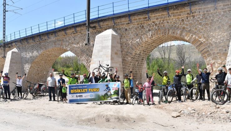 “Yeşilyurt’a Bahar Geldi” Temalı Bisiklet Turu Düzenledi