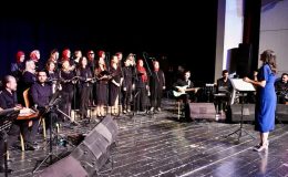Malatya’nın İlk Kadın Korosu Sahneye Çıktı, Salon Tamamen Doldu!