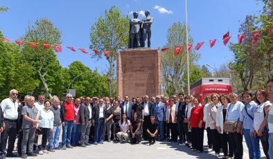 CHP 19 Mayıs’ta Atatürk Anıtına çelenk sunumu gerçekleştirdi