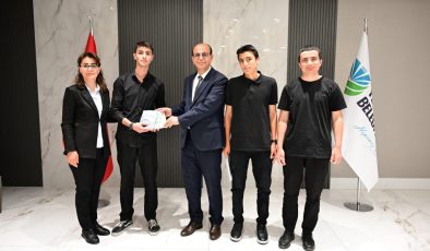 Gençler sordu, İlhan Geçit cevapladı