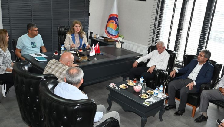 Ölmeztoprak, sulama birliklerini ziyaret etti
