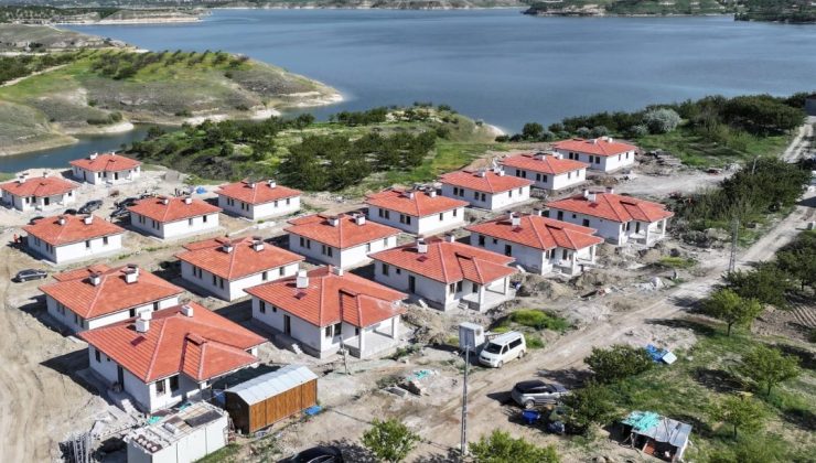 Yazıhan’da İnşa Edilen Köy Evleri, Villa’dan Farksız!